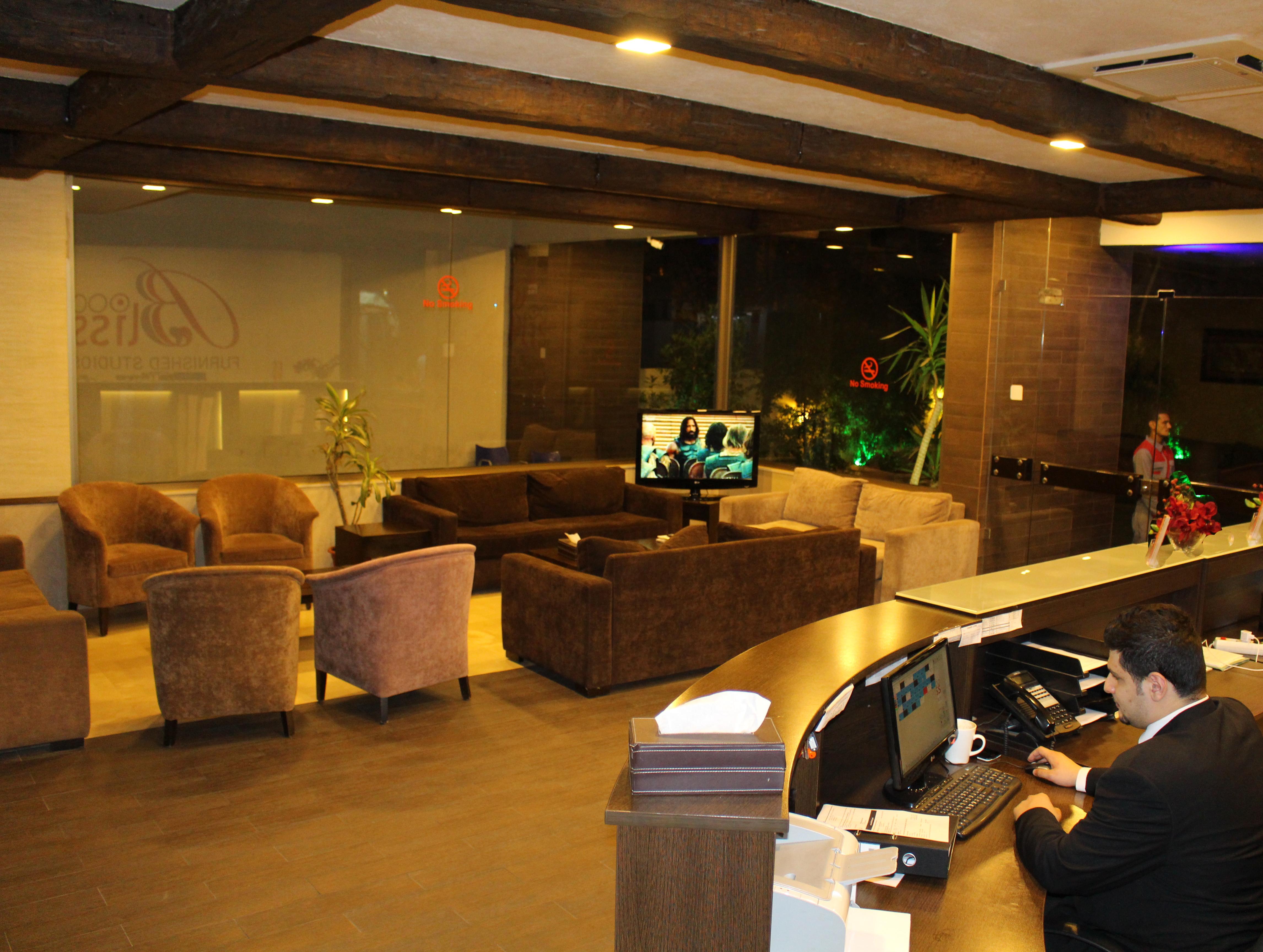 Bliss 3000 Furnished Studios Beirut Exteriör bild