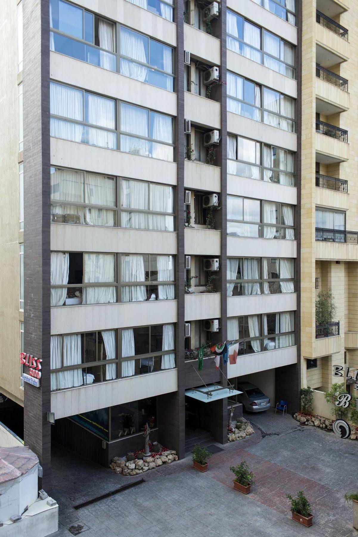 Bliss 3000 Furnished Studios Beirut Exteriör bild