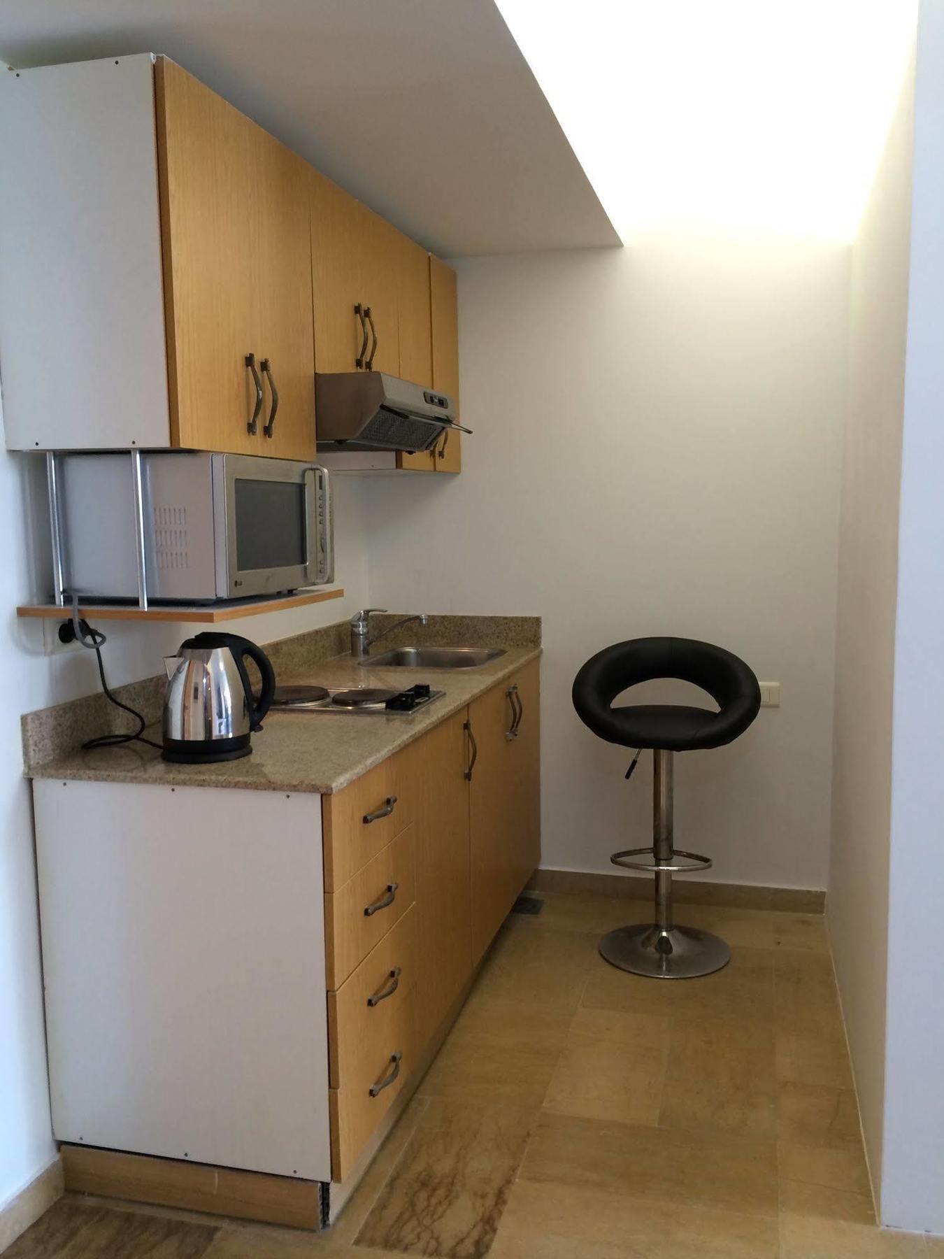 Bliss 3000 Furnished Studios Beirut Exteriör bild